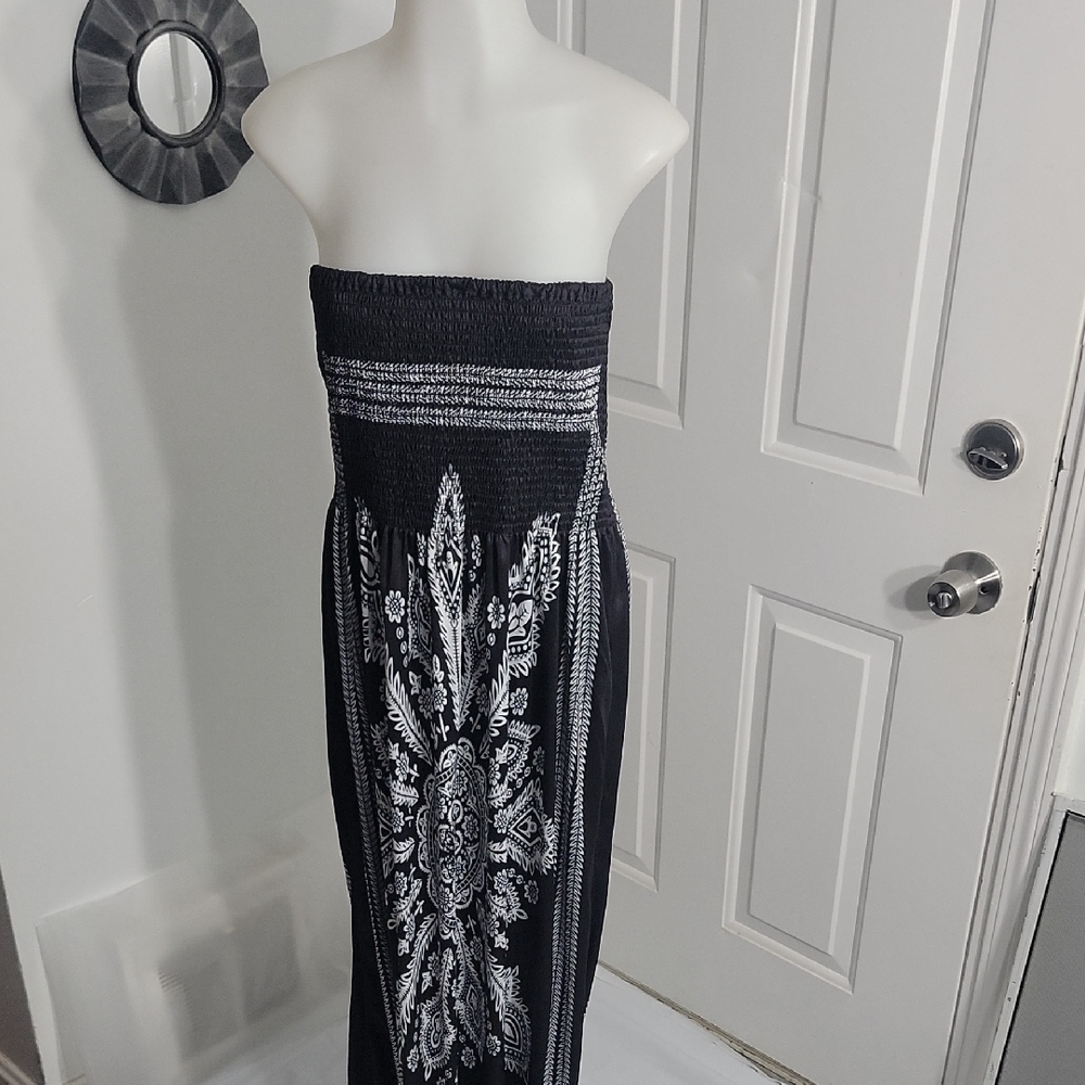 Venus Black Strapless Boho Maxi Dress Black/ White Paisley Midi Size Medium